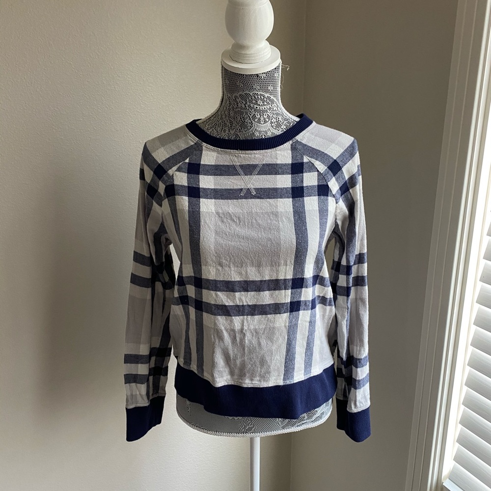Aerie Navy Blue and White Plaid Shirt Size Small